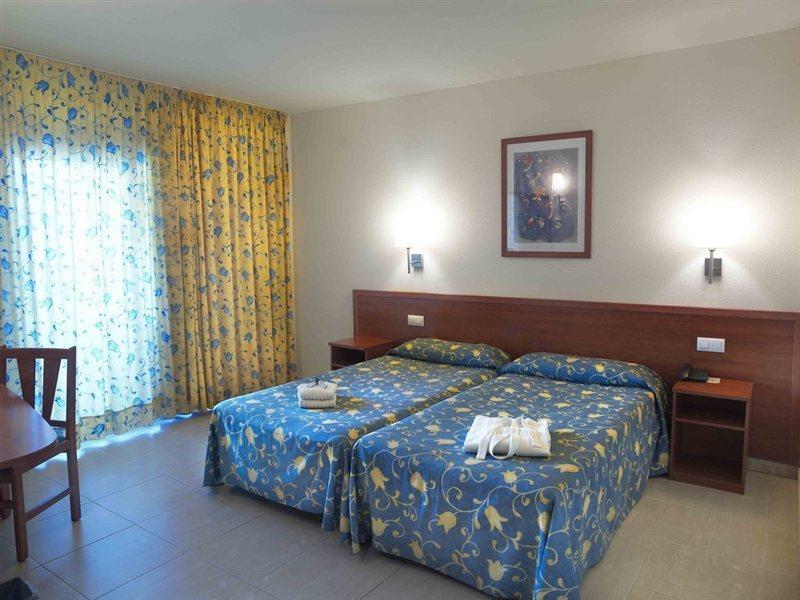 Hotel Spa Mediterraneo Park Росес Екстер'єр фото